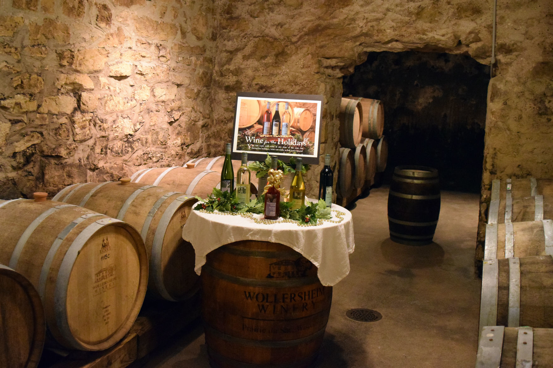 112518-sauk-gallery-wine017